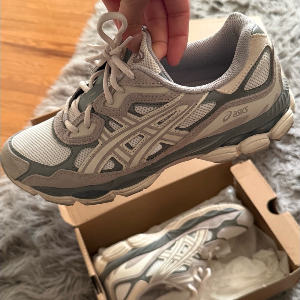ASICS Light Gray and Cream Running Shoes - Picture 2 of 5